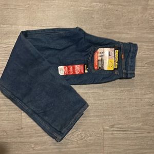 Selling Rustler pants for men (regular fit)